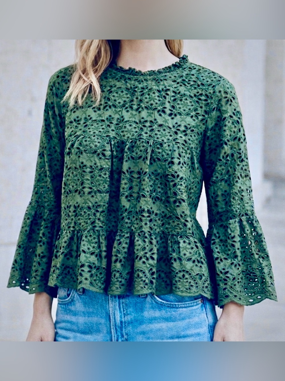 Veronica Beard Emmalyn Green Eyelet Lace Ruffled Tiered Peplum Top Size 6